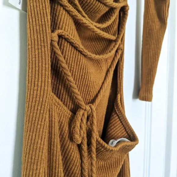 Mustard Off the Shoulder Lace Tie Up Open Back Bodycon Dress MystiqueBoutiqueNYC - Picture 5 of 8